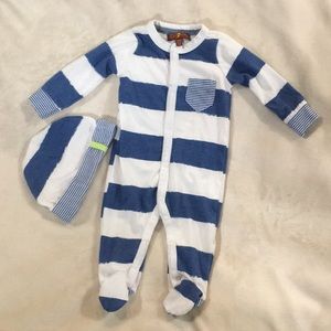 *HP* 7 for all mankind footed pj and hat set